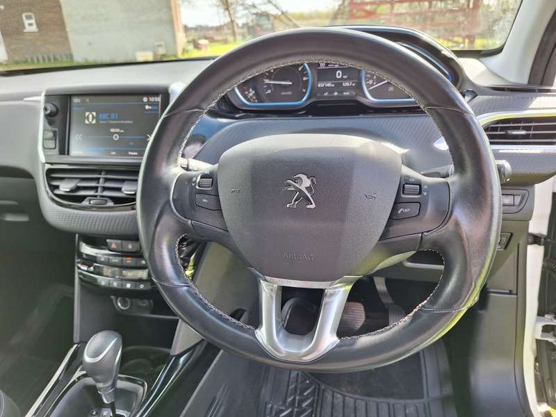 2018 PEUGEOT 2008 2018 PEUGEOT 2008