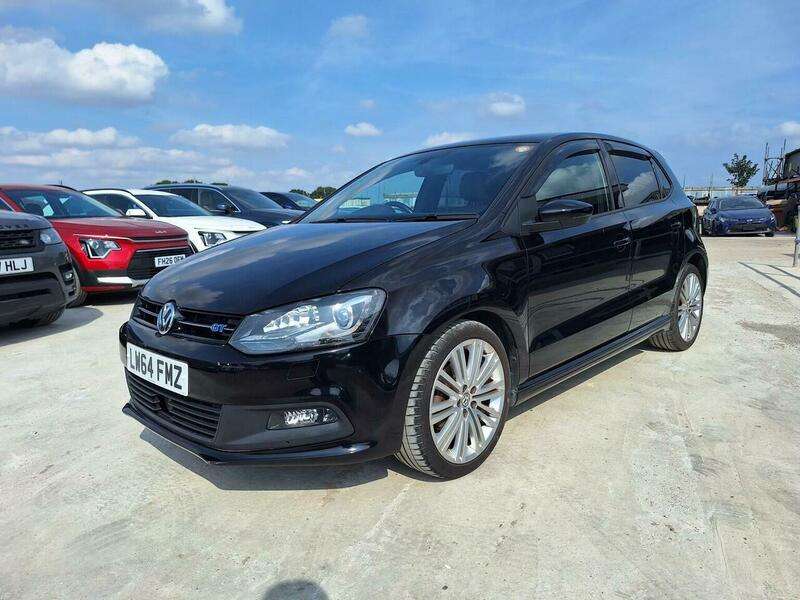 A 2014 VOLKSWAGEN POLO 1.2 TSI BlueMotion Tech SE A 2014 VOLKSWAGEN POLO 1.2 TSI BlueMotion Tech SE