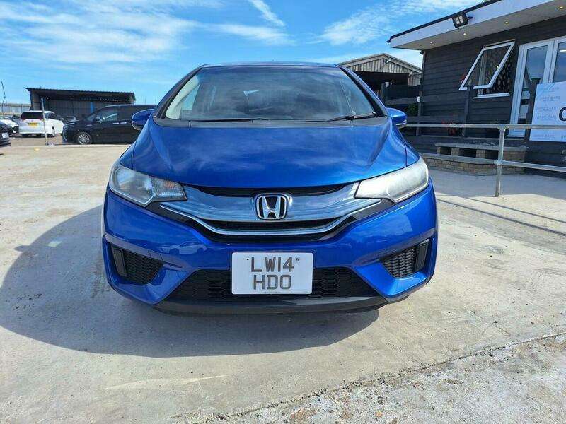 A 2014 HONDA JAZZ 1.4 i-VTEC ES-T A 2014 HONDA JAZZ 1.4 i-VTEC ES-T