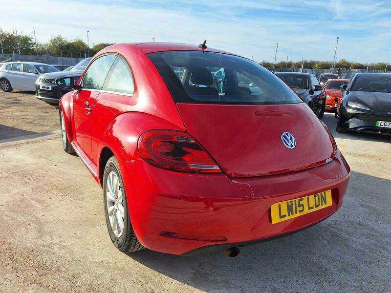 2015 VOLKSWAGEN BEETLE 2015 VOLKSWAGEN BEETLE