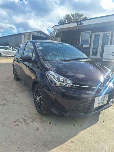 A 2016 TOYOTA - A 2016 TOYOTA -
