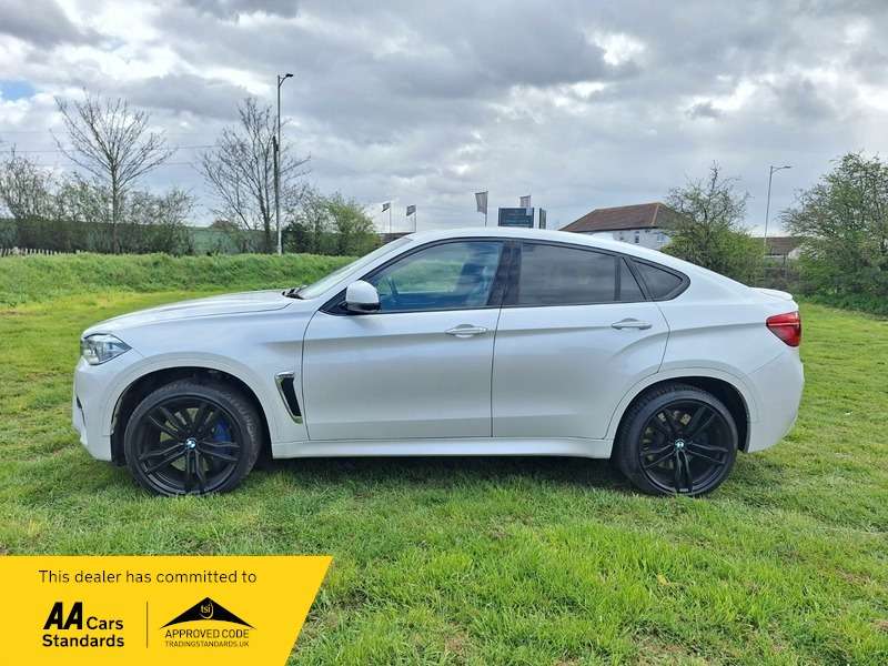 A 2016 BMW X6 4.4 BiTurbo V8 SUV 5dr Petrol Auto xDrive Euro 6 (s/s) (575 bhp) A 2016 BMW X6 4.4 BiTurbo V8 SUV 5dr Petrol Auto xDrive Euro 6 (s/s) (575 bhp)