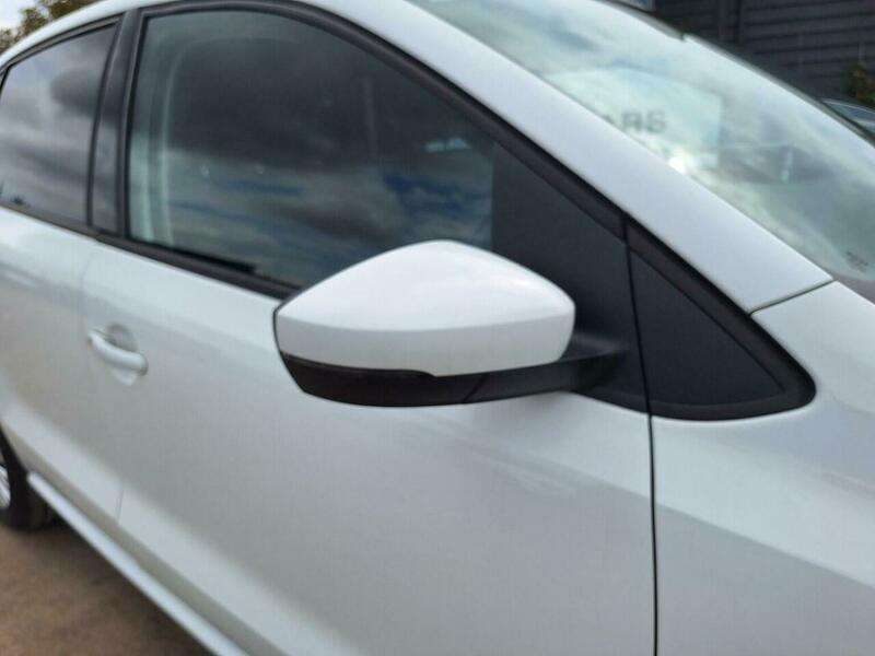 2015 VOLKSWAGEN POLO 2015 VOLKSWAGEN POLO