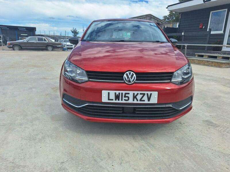 A 2015 VOLKSWAGEN POLO TSI A 2015 VOLKSWAGEN POLO TSI
