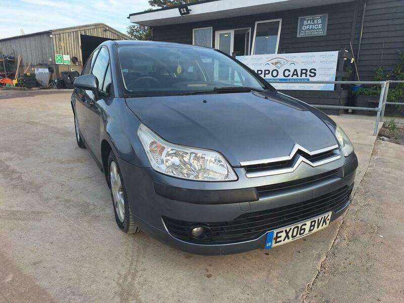 A 2006 CITROEN C4 1.6 i 16V SX A 2006 CITROEN C4 1.6 i 16V SX