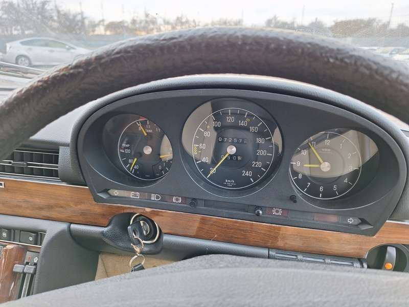 null MERCEDES-BENZ null MERCEDES-BENZ