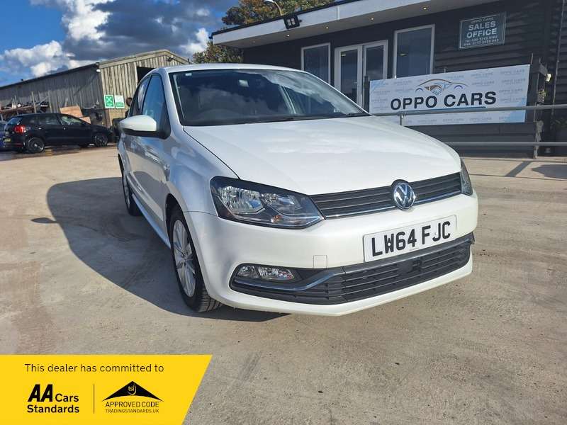 A 2014 VOLKSWAGEN POLO 1.2 TSI bluemotion Tech Match Edition A 2014 VOLKSWAGEN POLO 1.2 TSI bluemotion Tech Match Edition