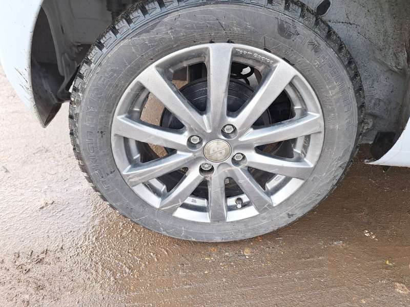 null VOLKSWAGEN UP null VOLKSWAGEN UP