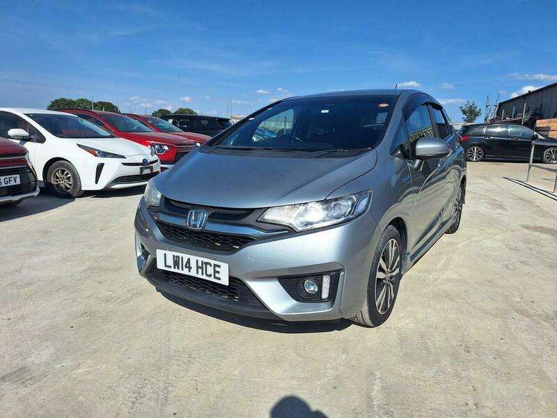 A 2014 HONDA JAZZ 1.4 i-VTEC ES A 2014 HONDA JAZZ 1.4 i-VTEC ES