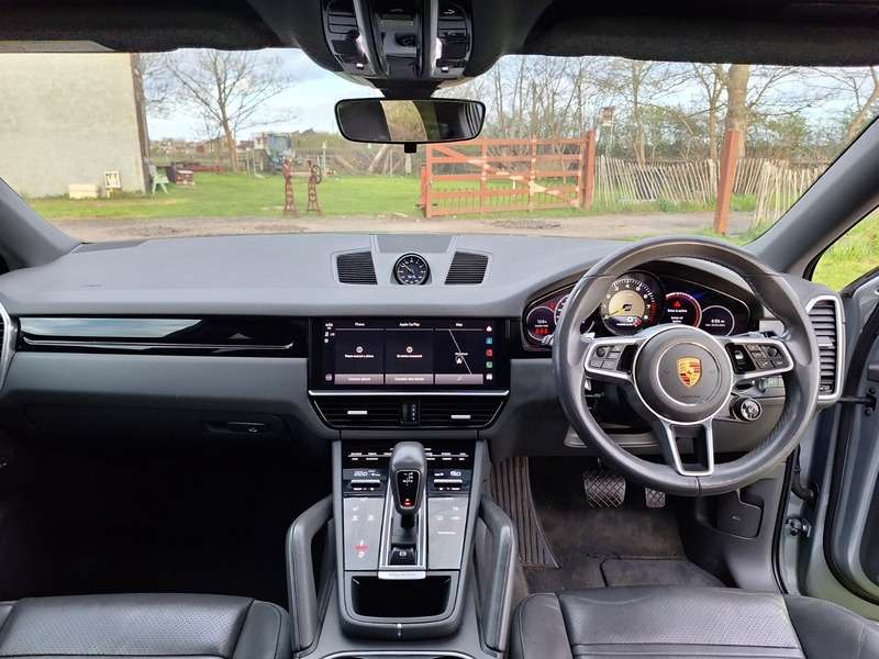 2022 PORSCHE CAYENNE 2022 PORSCHE CAYENNE