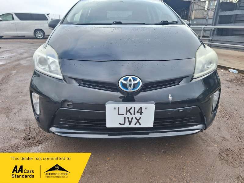 A 2014 TOYOTA PRIUS 1.8 VVT-h T3 Hatchback 5dr Petrol Hybrid CVT Euro 5 (s/s) (136 ps) A 2014 TOYOTA PRIUS 1.8 VVT-h T3 Hatchback 5dr Petrol Hybrid CVT Euro 5 (s/s) (136 ps)
