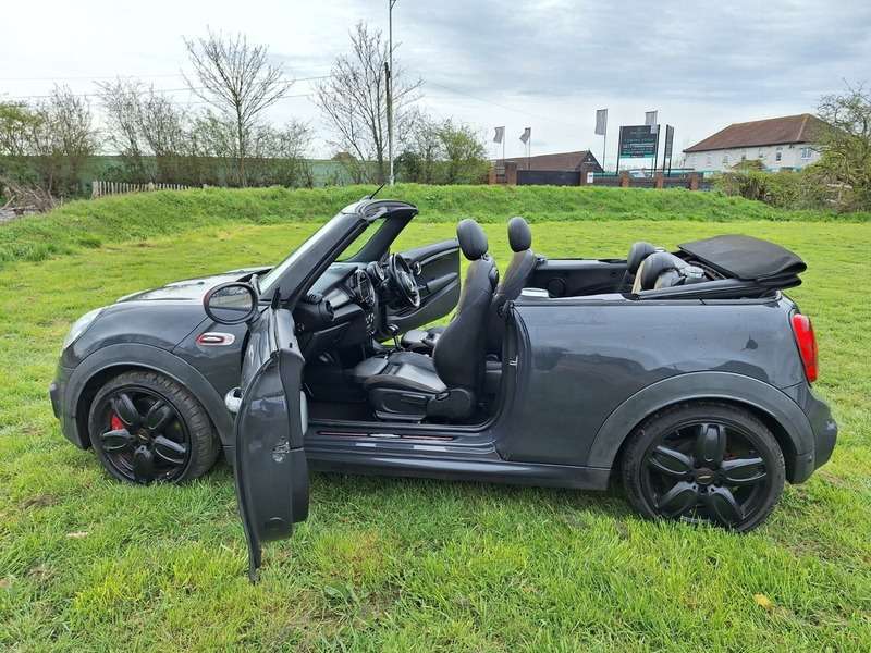 2018 MINI CONVERTIBLE 2018 MINI CONVERTIBLE