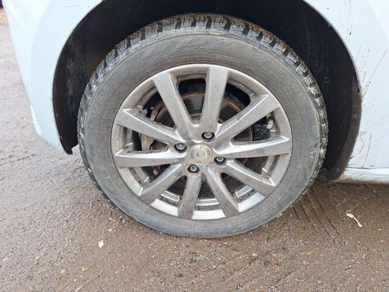 null VOLKSWAGEN UP null VOLKSWAGEN UP