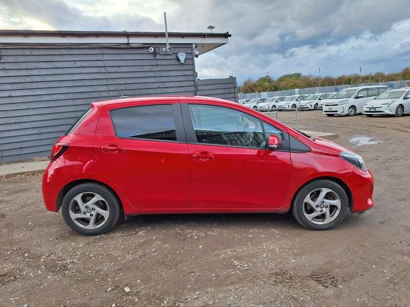 2016 TOYOTA YARIS 2016 TOYOTA YARIS