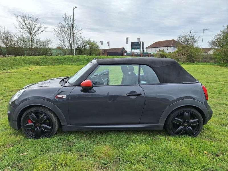 2018 MINI CONVERTIBLE 2018 MINI CONVERTIBLE