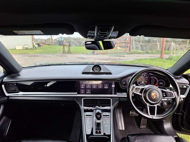 2019 PORSCHE PANAMERA 2019 PORSCHE PANAMERA