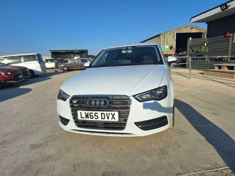 A 2015 AUDI A3 2.0 TFSI Sport A 2015 AUDI A3 2.0 TFSI Sport