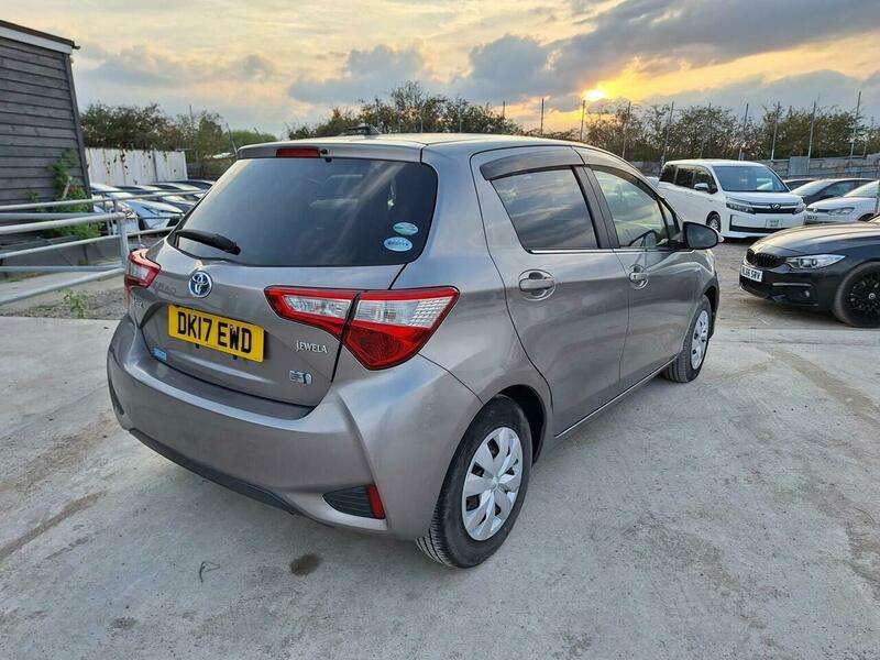 2017 TOYOTA 2017 TOYOTA