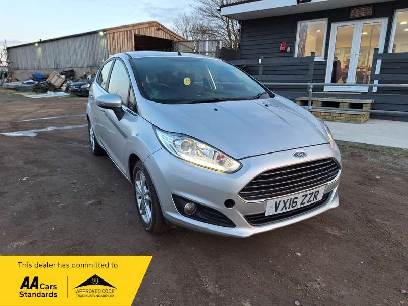 A 2016 FORD FIESTA 1.0 Zetec Hatchback 5dr Petrol Manual Euro 5 (s/s) (80 ps) A 2016 FORD FIESTA 1.0 Zetec Hatchback 5dr Petrol Manual Euro 5 (s/s) (80 ps)