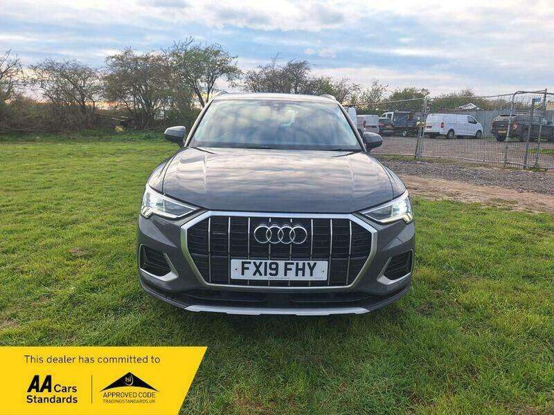 A 2019 AUDI Q3 2.0 TFSI 40 Sport S Tronic quattro Euro 6 (s/s) 5dr A 2019 AUDI Q3 2.0 TFSI 40 Sport S Tronic quattro Euro 6 (s/s) 5dr