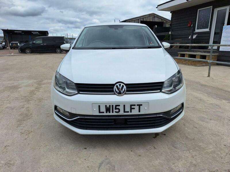 A 2015 VOLKSWAGEN POLO 1.0 TSI BlueMotion Tech SEL A 2015 VOLKSWAGEN POLO 1.0 TSI BlueMotion Tech SEL