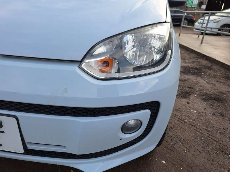 null VOLKSWAGEN UP null VOLKSWAGEN UP