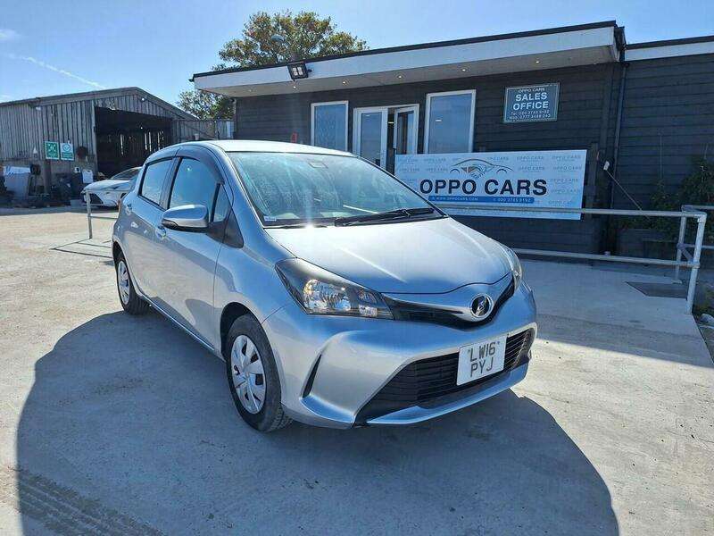 A 2016 TOYOTA - A 2016 TOYOTA -