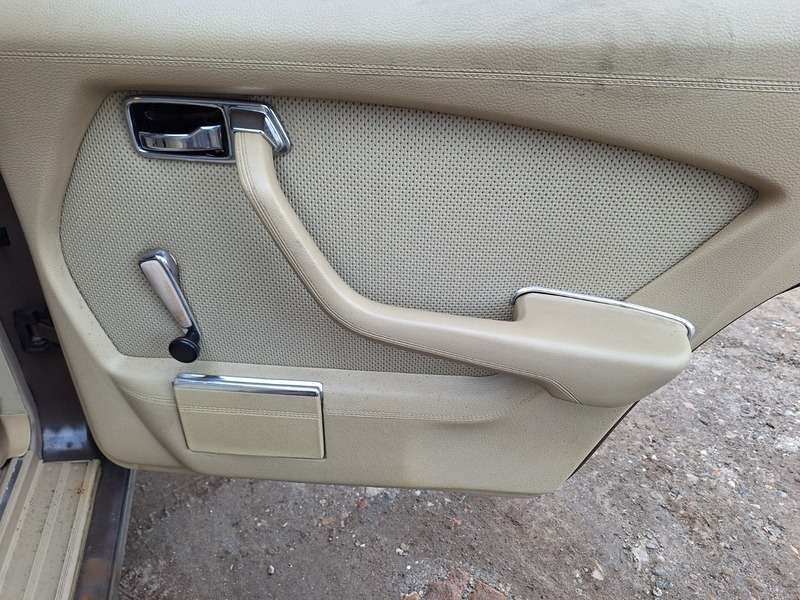 null MERCEDES-BENZ null MERCEDES-BENZ