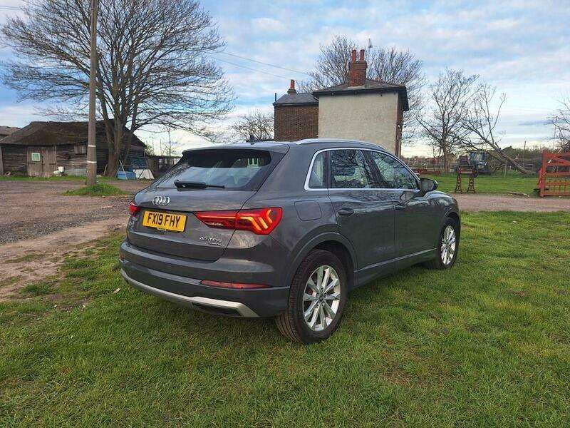 2019 AUDI Q3 2019 AUDI Q3