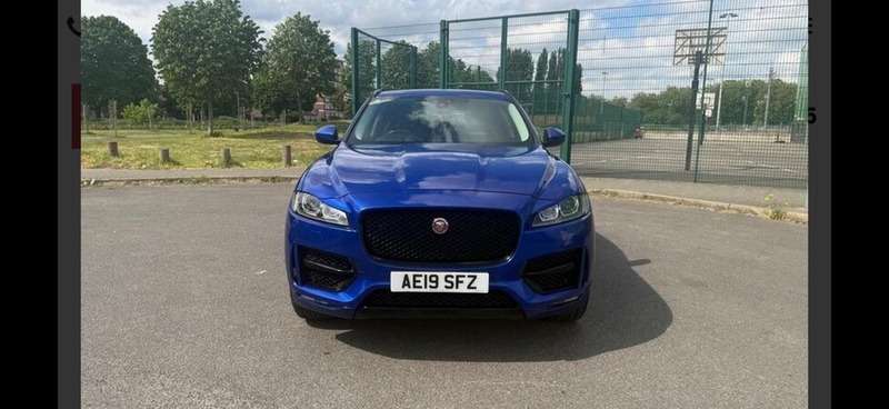 A 2019 JAGUAR F-PACE 2.0 D180 R-Sport SUV 5dr Diesel Auto AWD Euro 6 (s/s) (180 ps) A 2019 JAGUAR F-PACE 2.0 D180 R-Sport SUV 5dr Diesel Auto AWD Euro 6 (s/s) (180 ps)