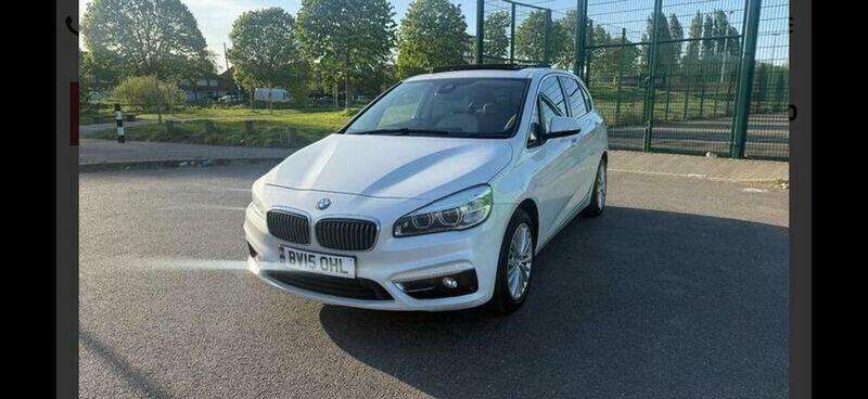 A 2015 BMW 2 SERIES 2.0 220i Luxury MPV 5dr Petrol Auto Euro 6 (s/s) (192 ps) A 2015 BMW 2 SERIES 2.0 220i Luxury MPV 5dr Petrol Auto Euro 6 (s/s) (192 ps)