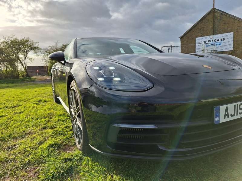 2019 PORSCHE PANAMERA 2019 PORSCHE PANAMERA