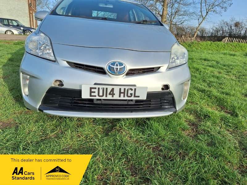 A 2014 TOYOTA PRIUS 1.5 T4 Hatchback 5dr Petrol Hybrid CVT (104 g/km, 76 bhp) A 2014 TOYOTA PRIUS 1.5 T4 Hatchback 5dr Petrol Hybrid CVT (104 g/km, 76 bhp)