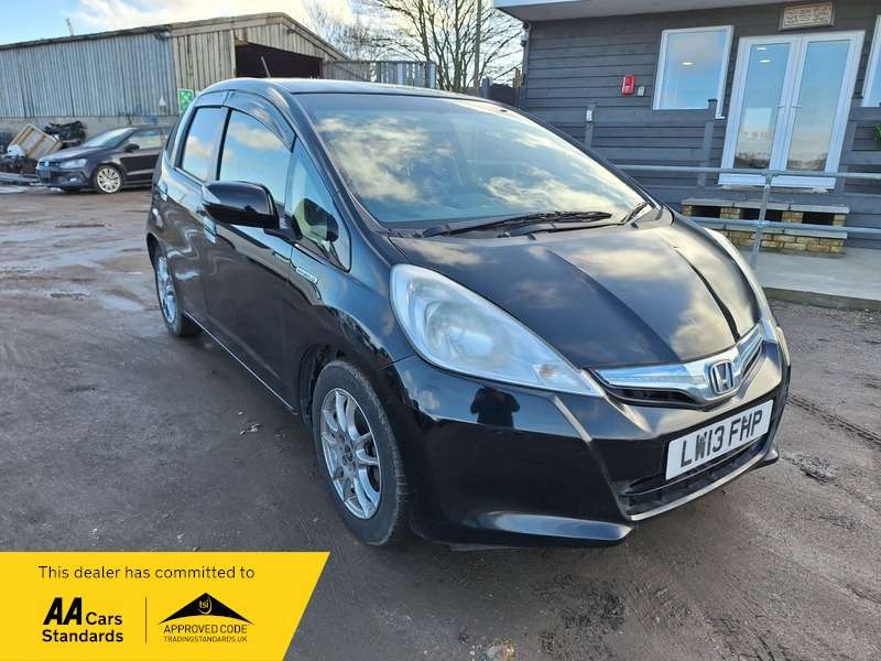 A 2013 HONDA JAZZ LX A 2013 HONDA JAZZ LX