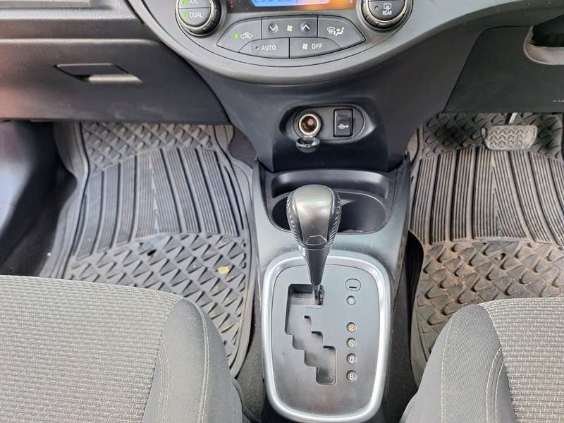 2016 TOYOTA YARIS 2016 TOYOTA YARIS