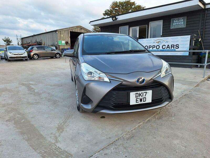 A 2017 TOYOTA - A 2017 TOYOTA -