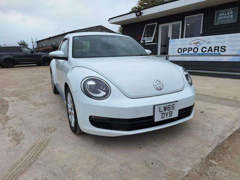 A 2015 VOLKSWAGEN BEETLE 1.2 TSI Design A 2015 VOLKSWAGEN BEETLE 1.2 TSI Design
