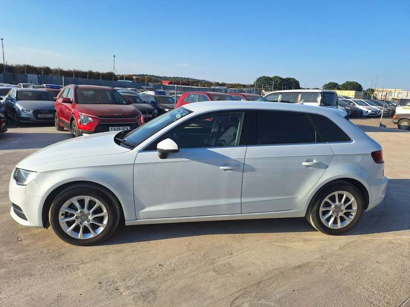 A 2015 AUDI A3 2.0 TFSI Sport A 2015 AUDI A3 2.0 TFSI Sport