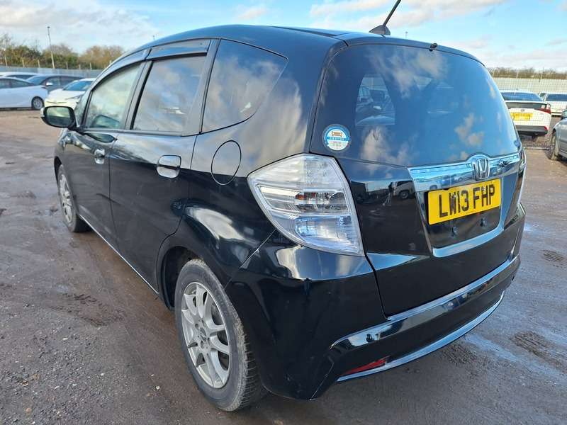 A 2013 HONDA JAZZ LX A 2013 HONDA JAZZ LX