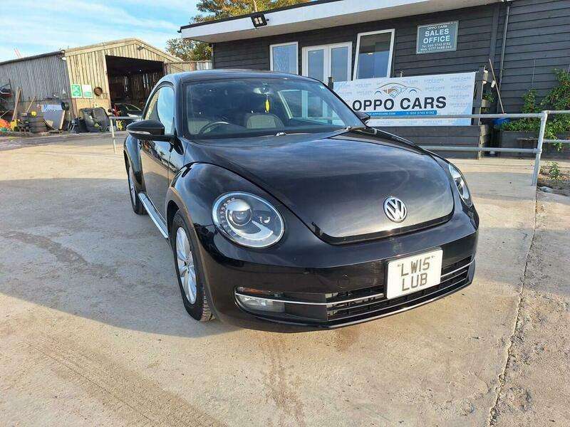 A 2015 VOLKSWAGEN BEETLE 1.2 TSI Design A 2015 VOLKSWAGEN BEETLE 1.2 TSI Design