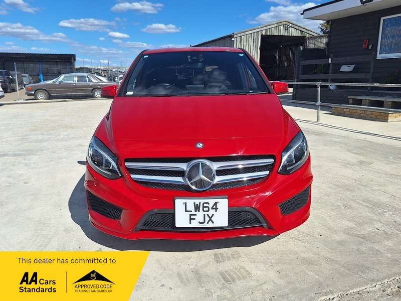 A 2015 MERCEDES-BENZ B CLASS MPV (2011 - 2015) A 2015 MERCEDES-BENZ B CLASS MPV (2011 - 2015)