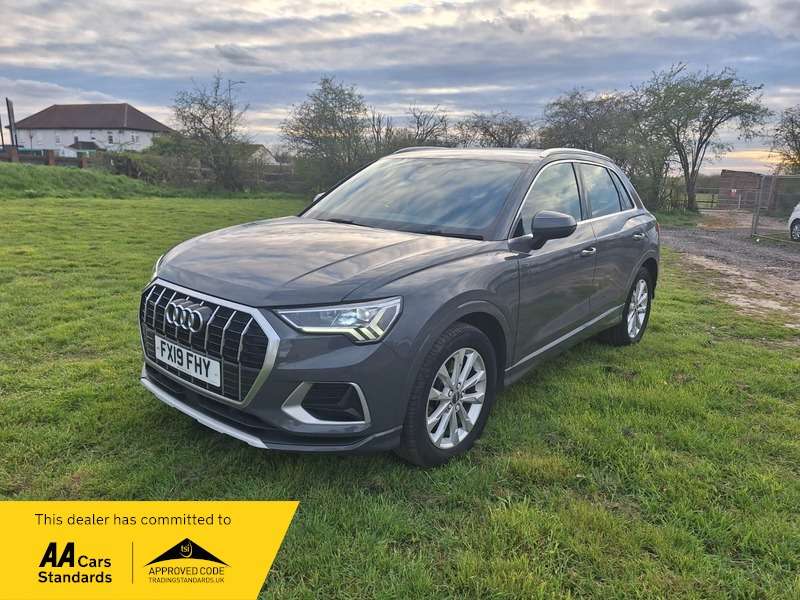 A 2019 AUDI Q3 2.0 TFSI 40 Sport SUV 5dr Petrol S Tronic quattro Euro 6 (s/s) (190 ps) A 2019 AUDI Q3 2.0 TFSI 40 Sport SUV 5dr Petrol S Tronic quattro Euro 6 (s/s) (190 ps)