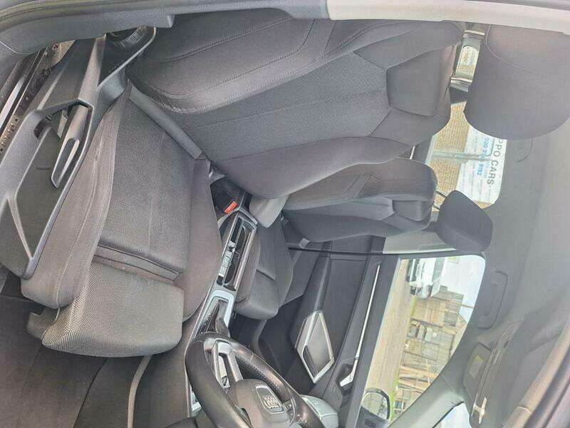 2019 AUDI Q3 2019 AUDI Q3