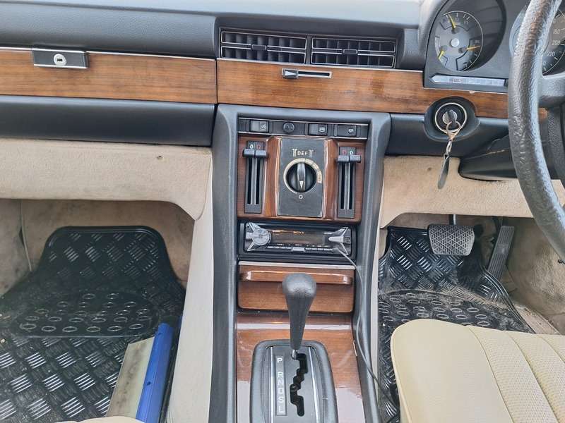 null MERCEDES-BENZ null MERCEDES-BENZ