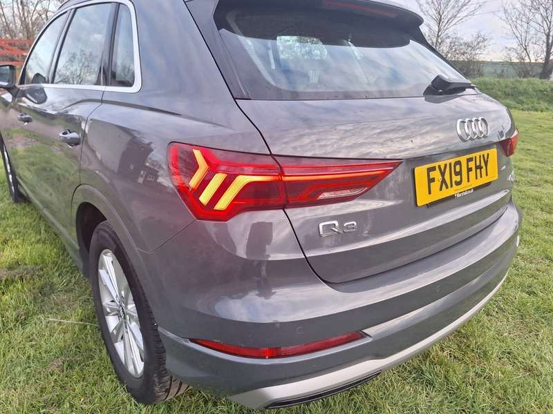 2019 AUDI Q3 2019 AUDI Q3