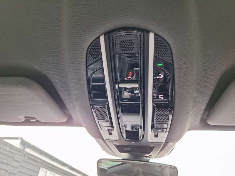 2022 PORSCHE CAYENNE 2022 PORSCHE CAYENNE