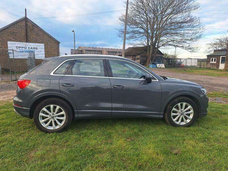 2019 AUDI Q3 2019 AUDI Q3