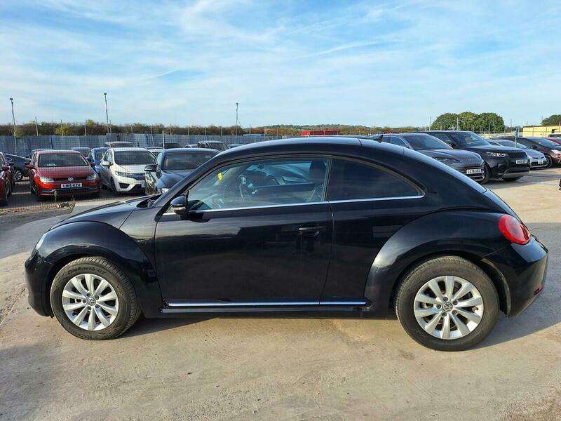 A 2015 VOLKSWAGEN BEETLE 1.2 TSI Design A 2015 VOLKSWAGEN BEETLE 1.2 TSI Design