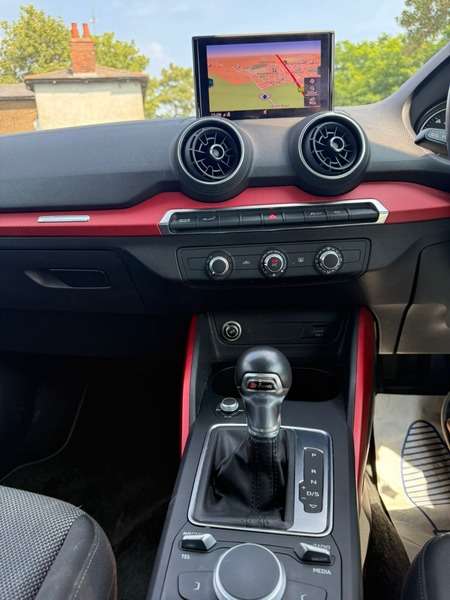2019 AUDI Q2 2019 AUDI Q2