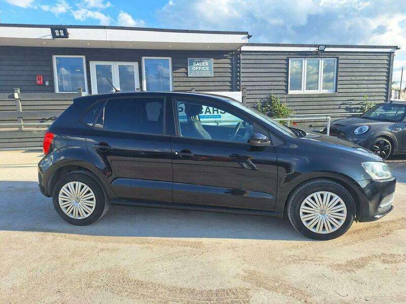 A 2014 VOLKSWAGEN POLO 1.2 TSI BlueMotion Tech SEL A 2014 VOLKSWAGEN POLO 1.2 TSI BlueMotion Tech SEL